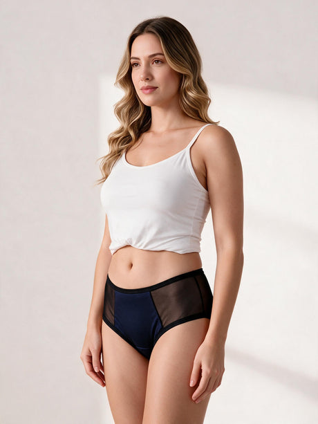 Calcinha Absorvente Hot Pants com Tule Azul Marinho Charmelle - vista frontal em três quartos