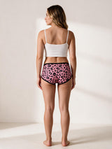Calcinha Absorvente Hot Pants Noturna Estampa Onça Rosa Charmelle - vista traseira